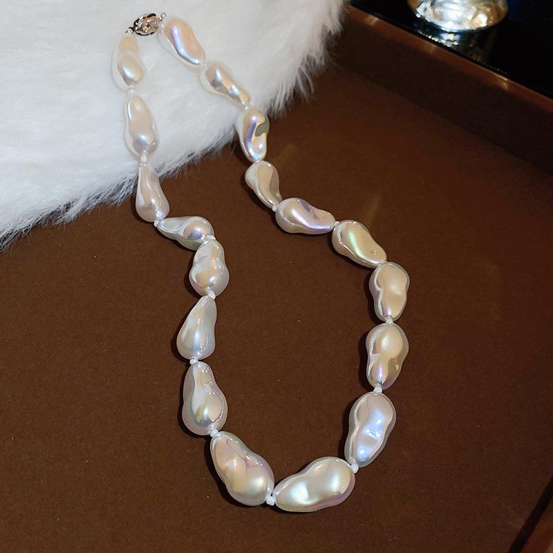Vintage French Pearl Sweater Necklace: Elegant, Extra-Long Design for Versatile Fashion