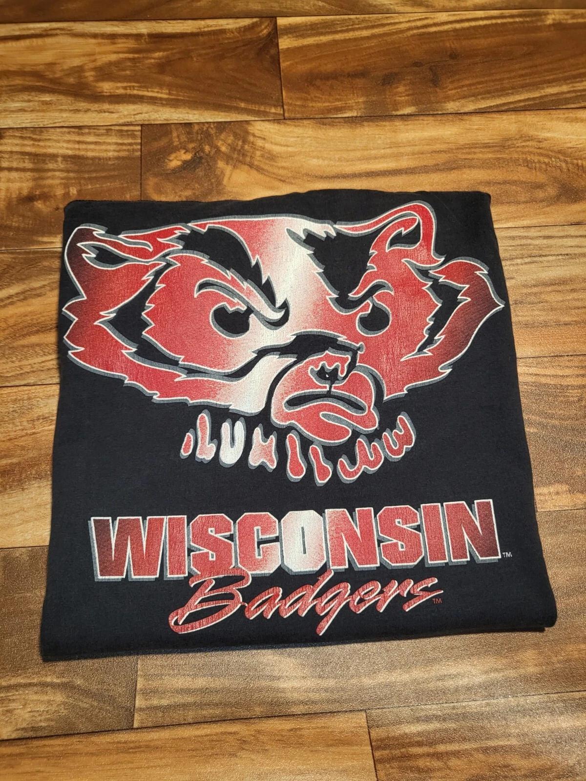 

Vintage Rare 1990s Wisconsin Badgers NCAA College Sports Longsleeve Shirt XL S