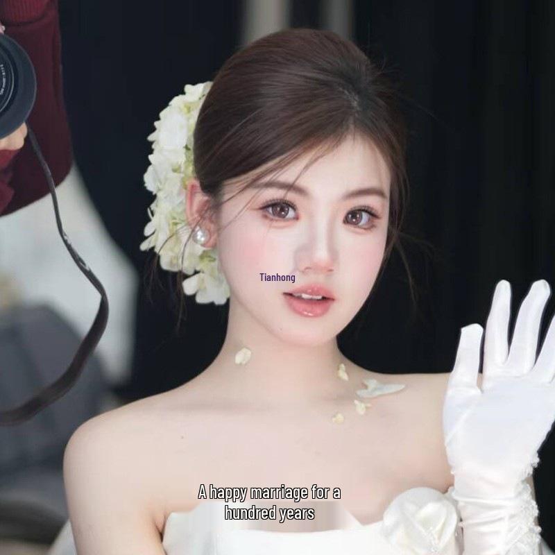 Elegant Hydrangea Bridal Headdress: Forest-Style Hairpin for Wedding Photos