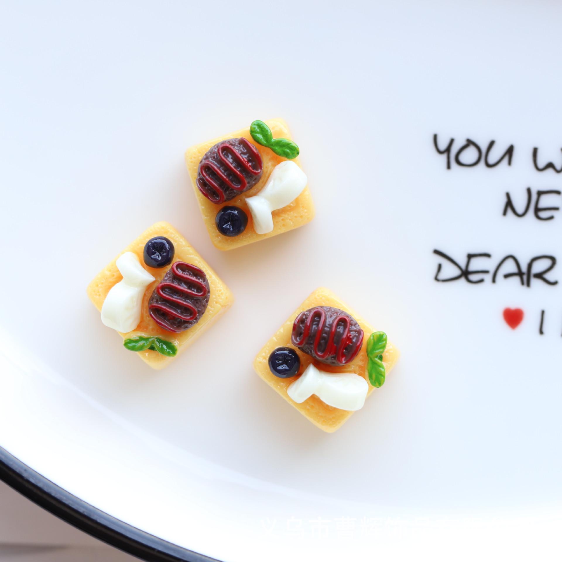 

Глянцева Імітація Їжі Торт Смола Ювелірні Вироби DIY Ремесло Крем Клей Ланцюжок для Телефону Брелок Матеріали Size approx. 2.0cm x 2.0cm