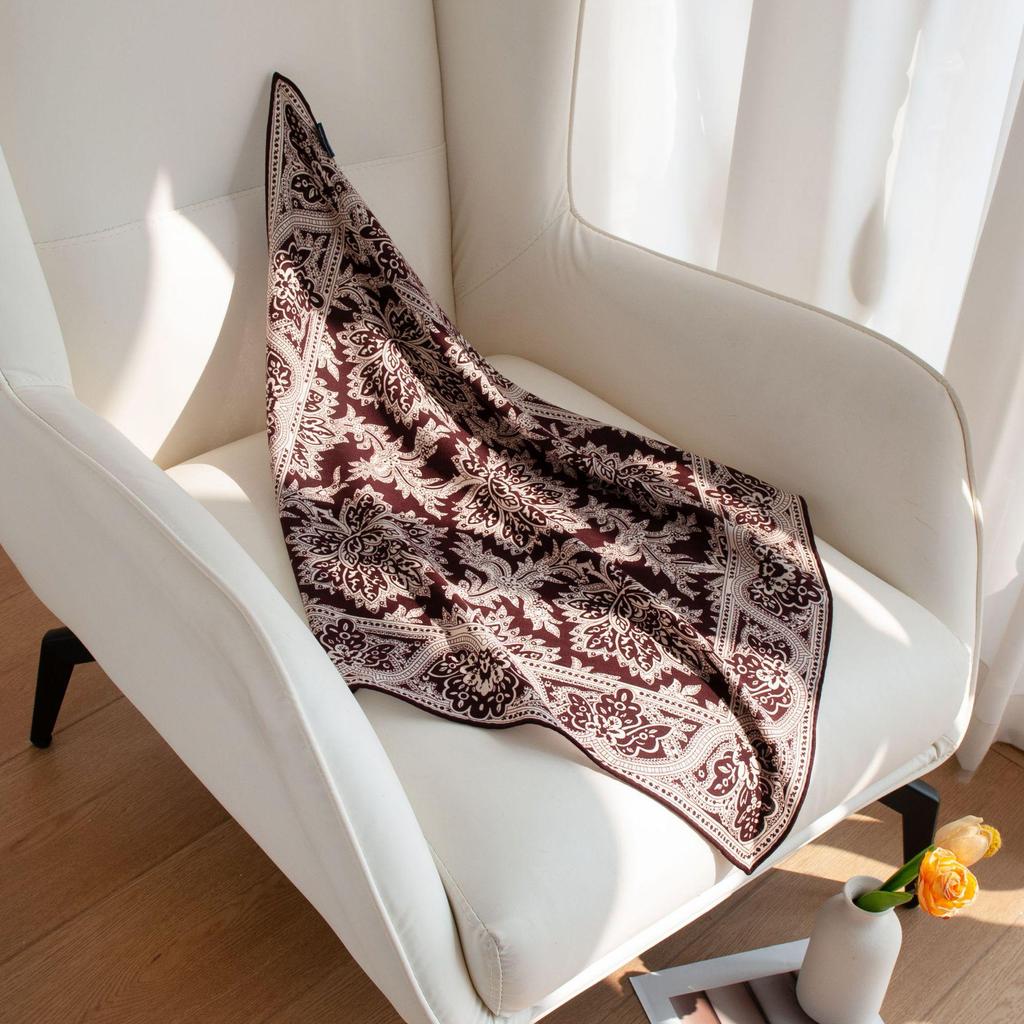 Handmade Retro Paisley Print Double-Sided Wool-Silk Scarf: Luxurious Small Square with High-End Feel