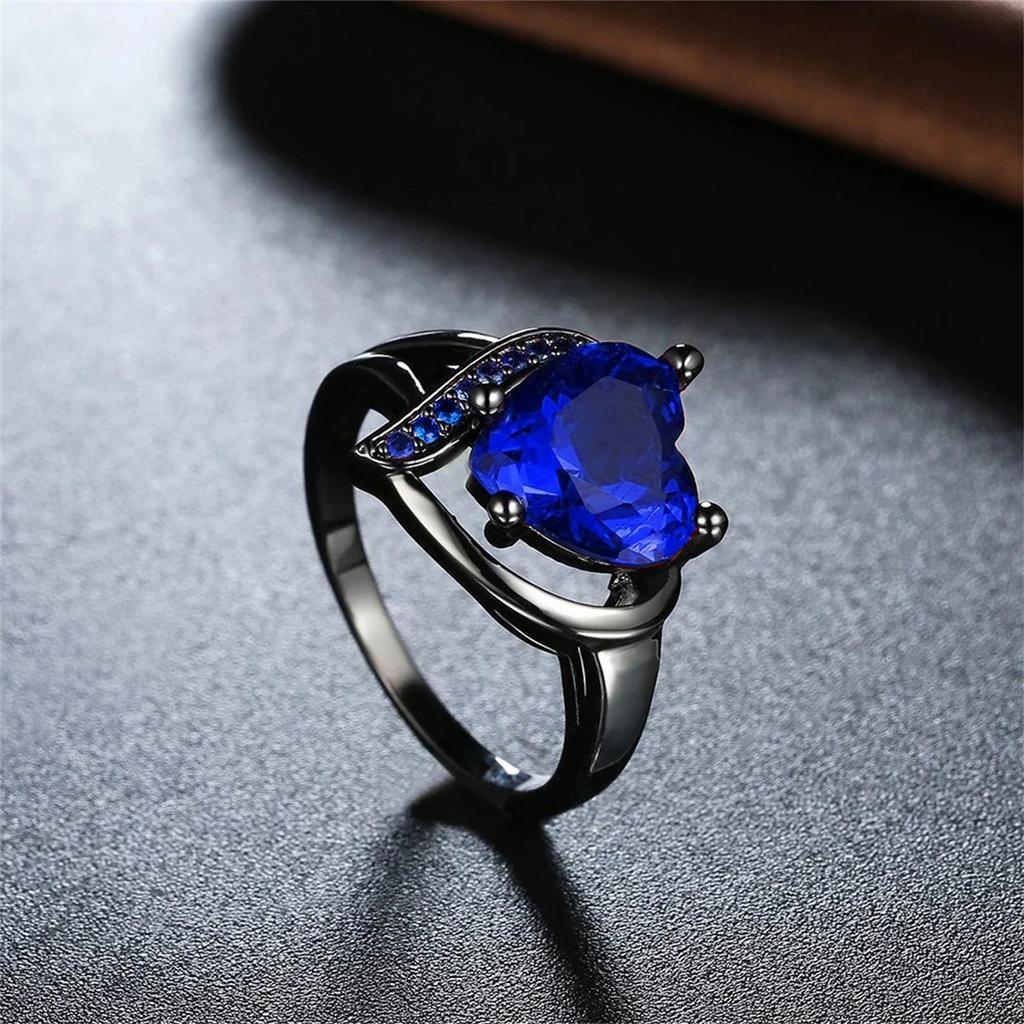 Fashion Couple Rings Romantic Women Heart Blue Rhinestones Zircon Ring Men Stainless Steel Celtic Dragon Ring Wedding Jewelry