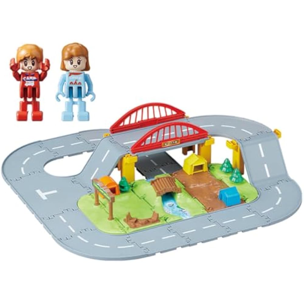 Let s play at Takara Tomy campsite! Tomica Town three-dimensional layout set