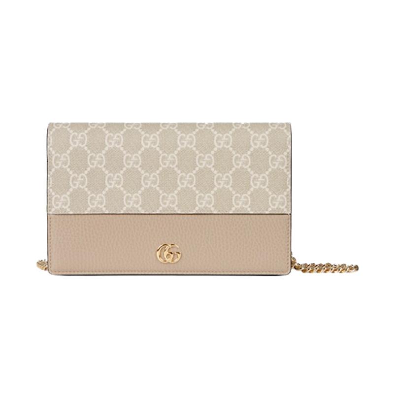 Gucci GG Marmont gold hardware logo