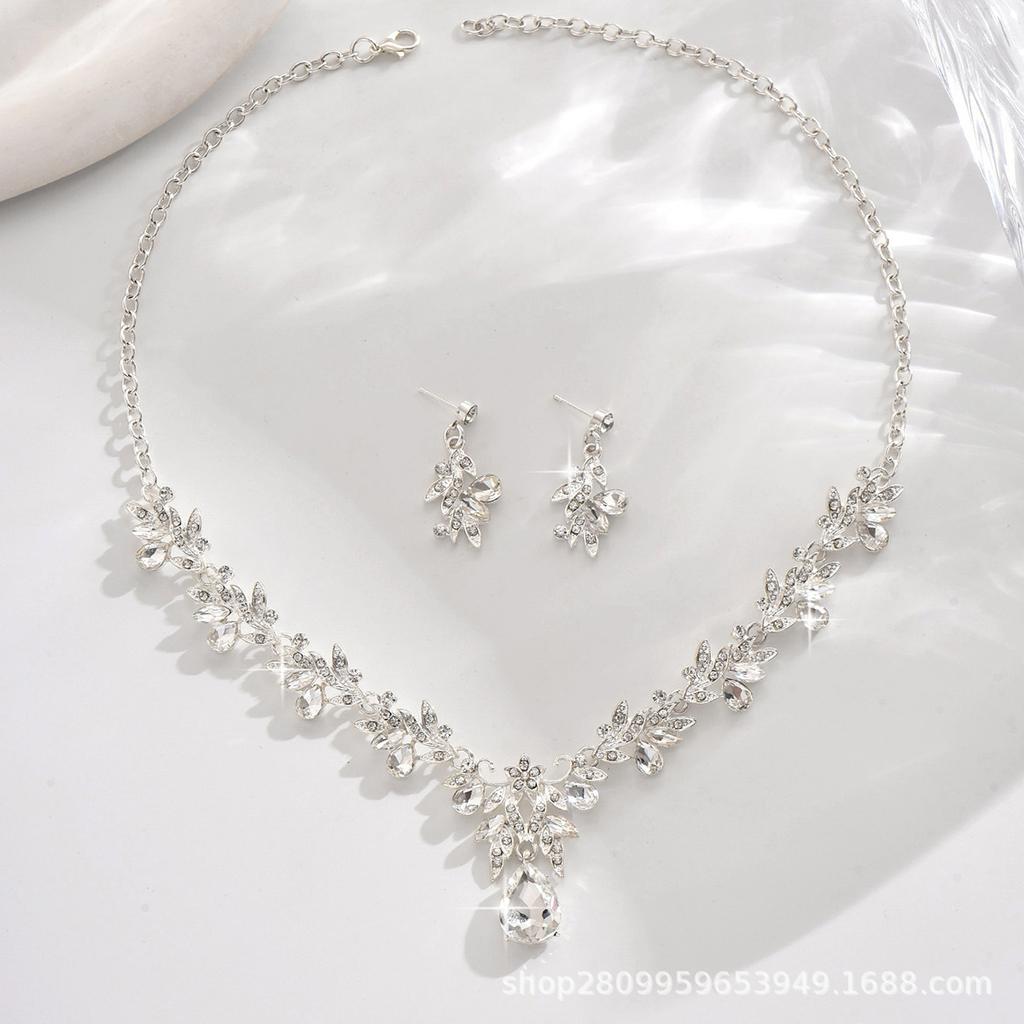 Dress Jewelry Direct Sales Necklace Earrings Two-piece Set Flower Bride Retro High-end Design Set