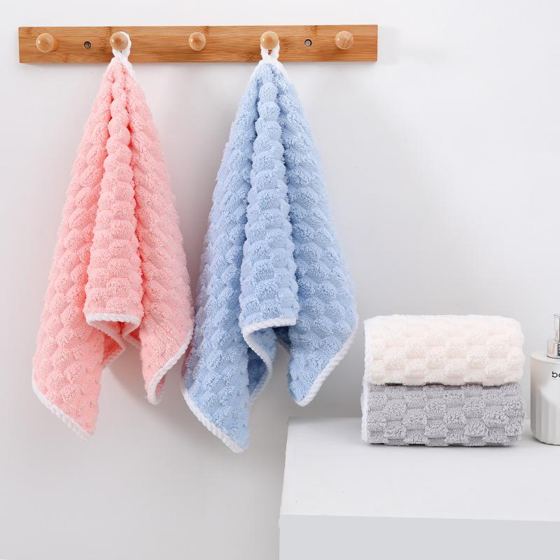 1PC Bath Towel Coral Fleece Thickened Soft and Quick-drying Water-absorbing Can Be Wrapped In Bath Large Household Towel