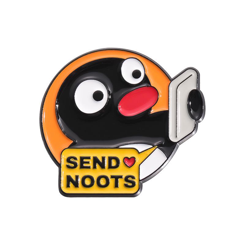 Creative Penguin-Shaped Metal Brooch Pin - Simple Animal Accessory