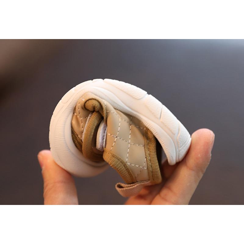 Baby Sandals, Summer Walking Shoes, Soft Sole, Anti-slip, Korean Style Unisex Infant Beach Shoes for Boys and Girls.