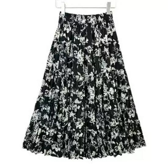 

High-Waisted Slimming Women s Skirt – Elegant, Versatile, and Fashionable Large чорний