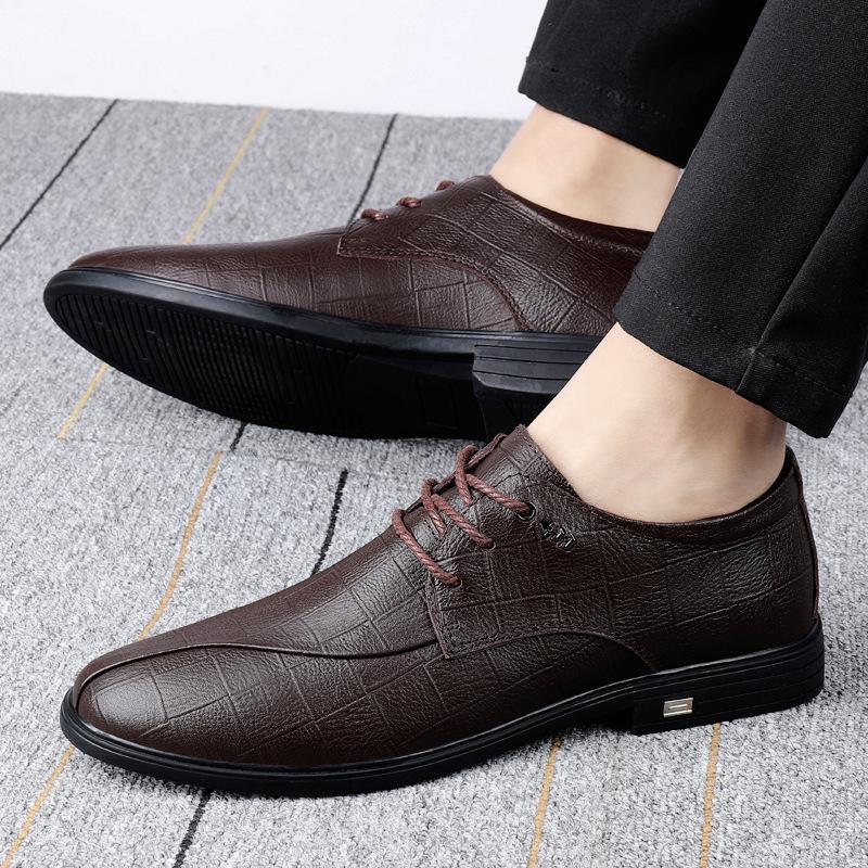 Men's Breathable Top Layer Leather Shoes - Large & Small Sizes, Soft Sole, Suitable for Business Casual & Wedding