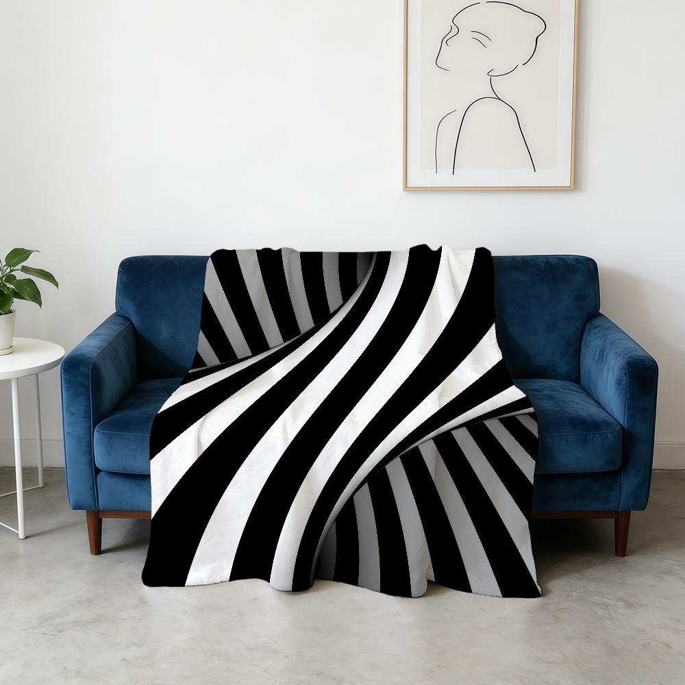 Black and White Twisted Stripes Blanket Super Warm Comfortable Plush Throw Blanket Child Home Sofa Bedroom Gift
