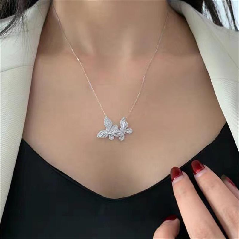 Elegant Phantom Butterfly Necklace - Romantic Clavicle Chain for Women