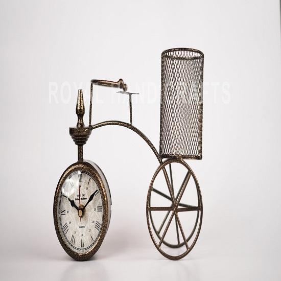 

Специальный держатель для ручек CYCLE WATCH Офисные аксессуары для стола