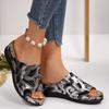Stor storlek 22 sommar nya fjärrkalfiskmunssandaler ihåliga platåklack europeiska och amerikanska coola tofflor
