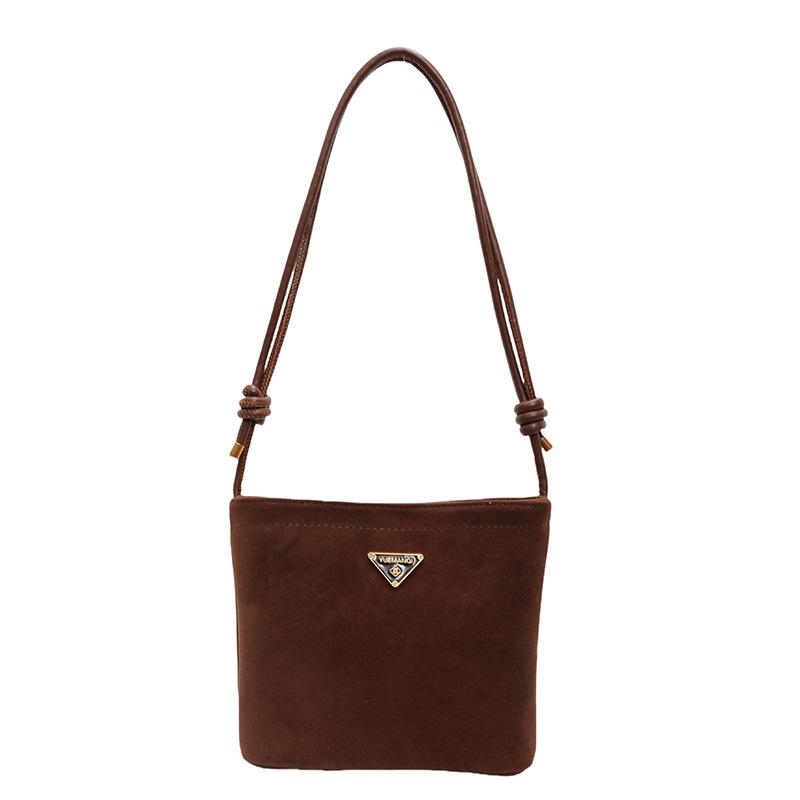Simple Casual Large-capacity Women's Bag, New Fashionable Retro High-value Commuting Shoulder Underarm Bucket Bag
