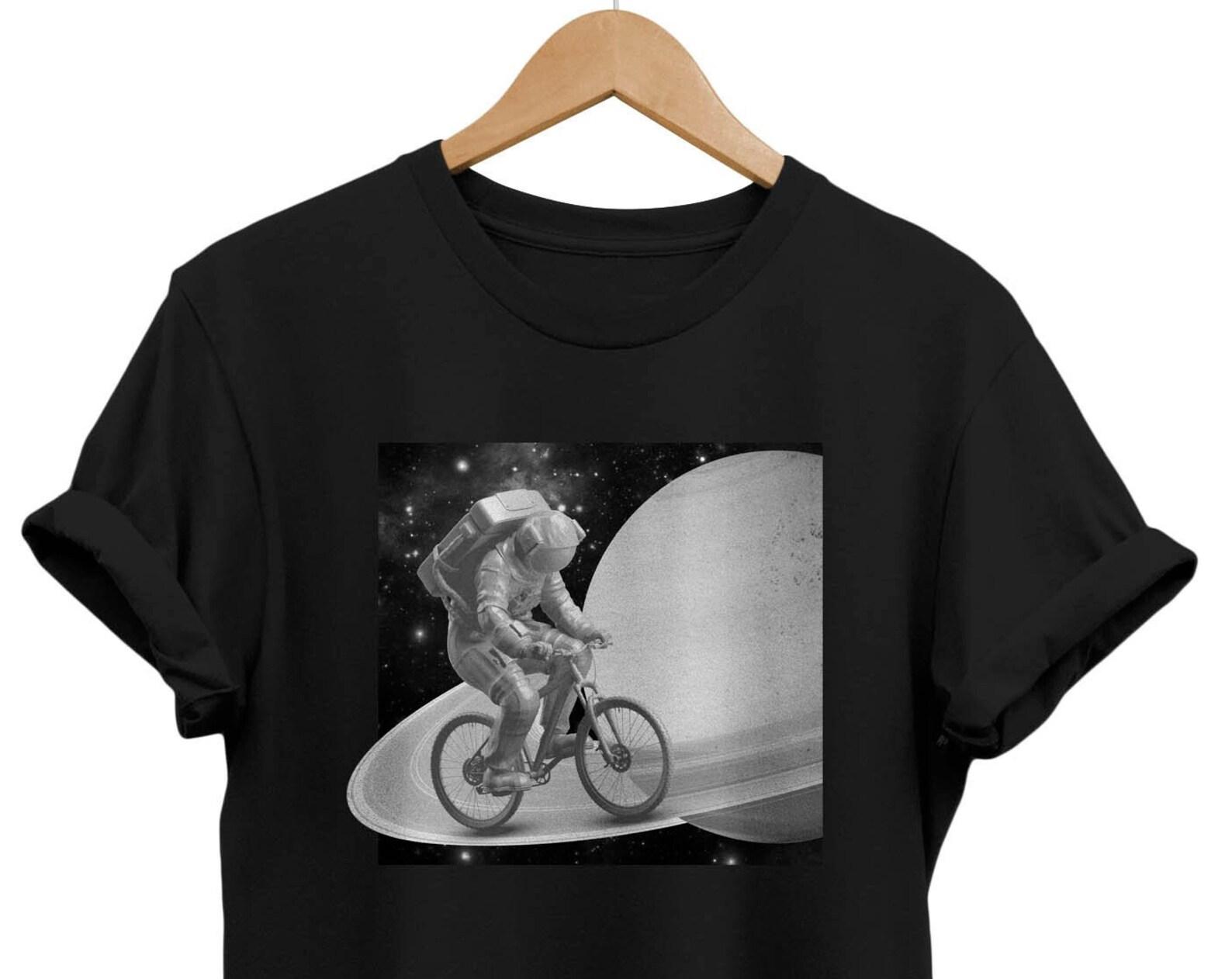 Astronaut Cycling Saturn T-shirt: Funny Astronomer Gift L