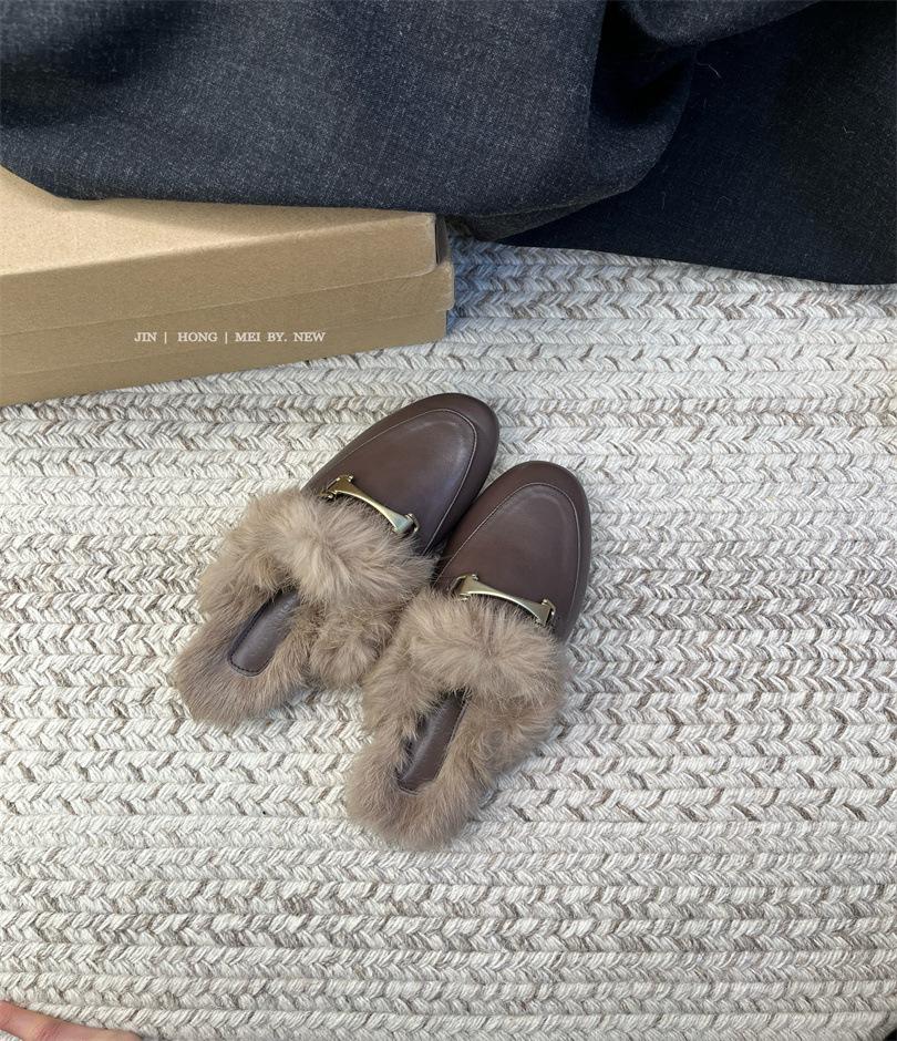 Internet celebrity 2025 hair bag head half slippers women wear autumn and winter fashion versatile medium heel thick heel muller shoes ins tide