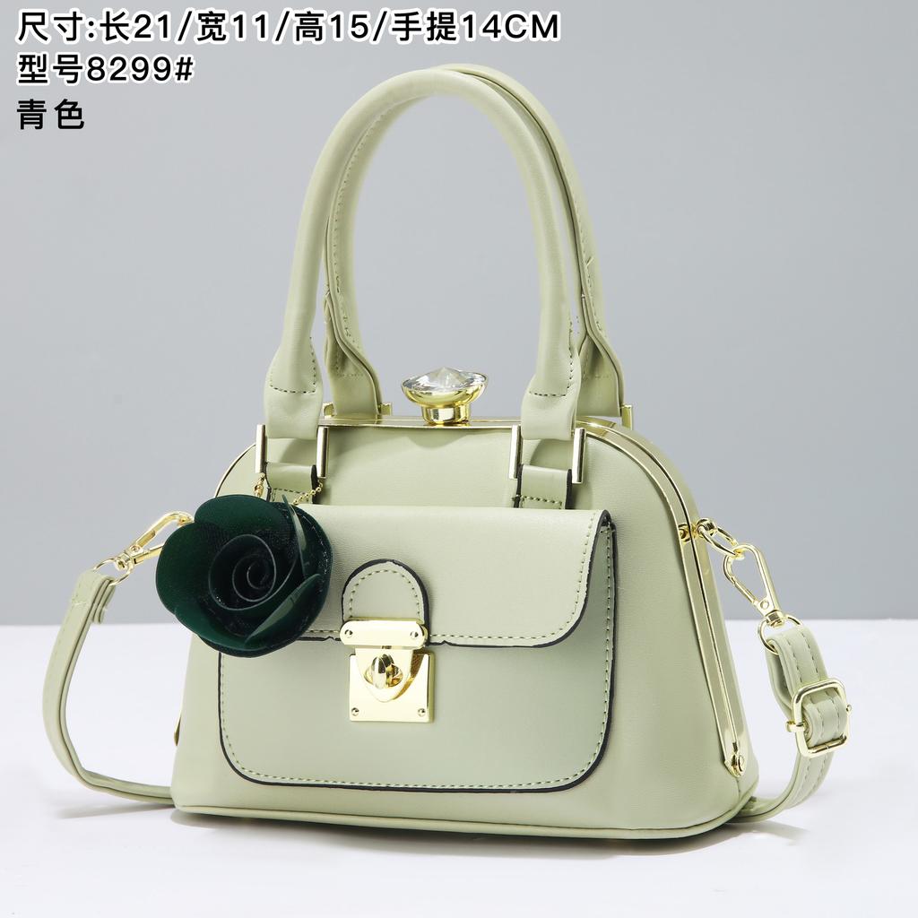 Hand bag to work multi-pocket shoulder bag women's bag straddling into the model