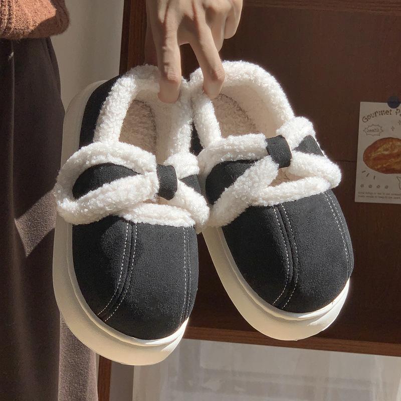 

Новые хлопковые туфли на сплошной подошве в ретро-стиле можно носить на улице зимой, а дома - из бархата для тепла и увеличения роста. 40-41 чёрный