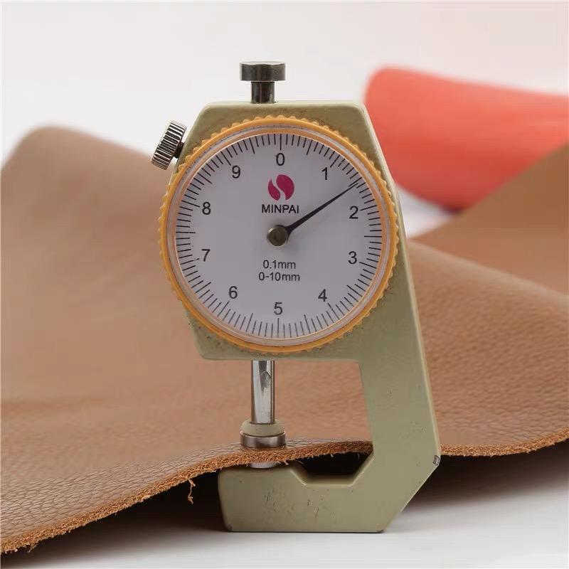 Pelle bovina pieno fiore colore cachi scuro spessore 1,5 mm per pantofole fresche, scarpe in pelle fai-da-te fatte a mano, tessuto in pelle