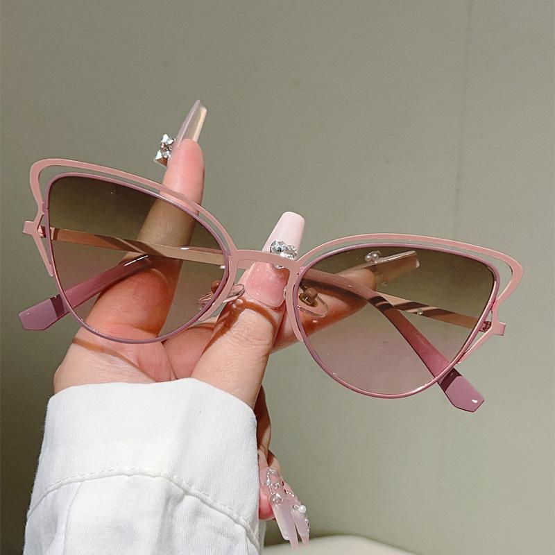 Vintage Butterfly Anti Blue Light Optical Glasses Women Luxury Myopia Customize Prescription Eye Glasses Metal New Cat Eye Frame