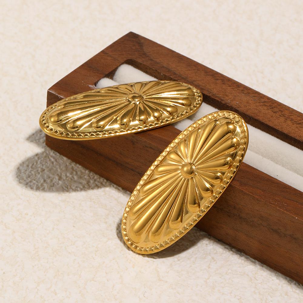 MamacitaSlay 316L Stainless Steel Oval Shaped Flower Stud Earrings 18K Gold Plated Waterproof Jewelry Women's Elegant Earrings