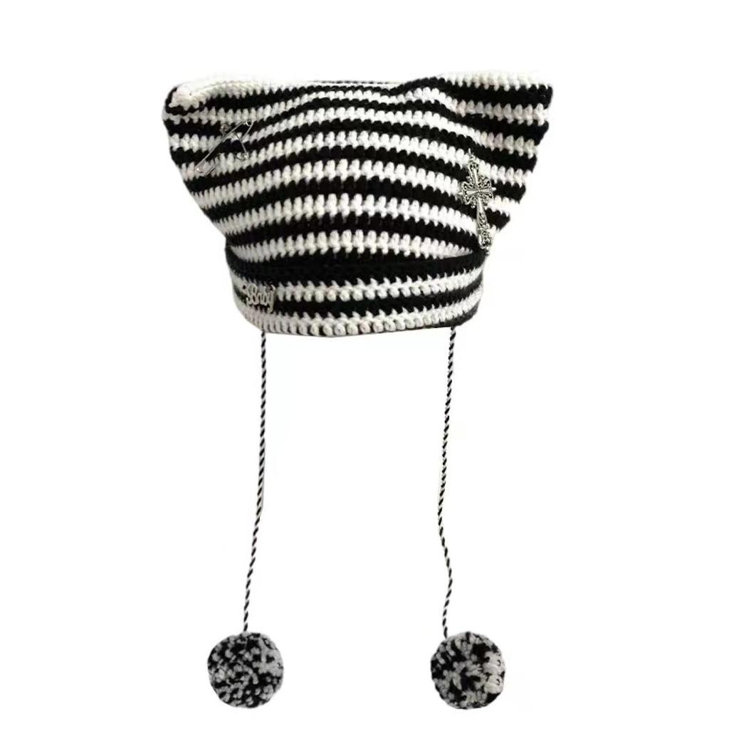 Teufelsgestreifte Strickmütze mit süßen Katzenohren und Kreuzverzierung für Frauen und Mädchen(54-56cm)