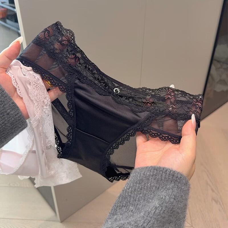 Women's Sexy Lace Low-Rise Antibacterial Briefs