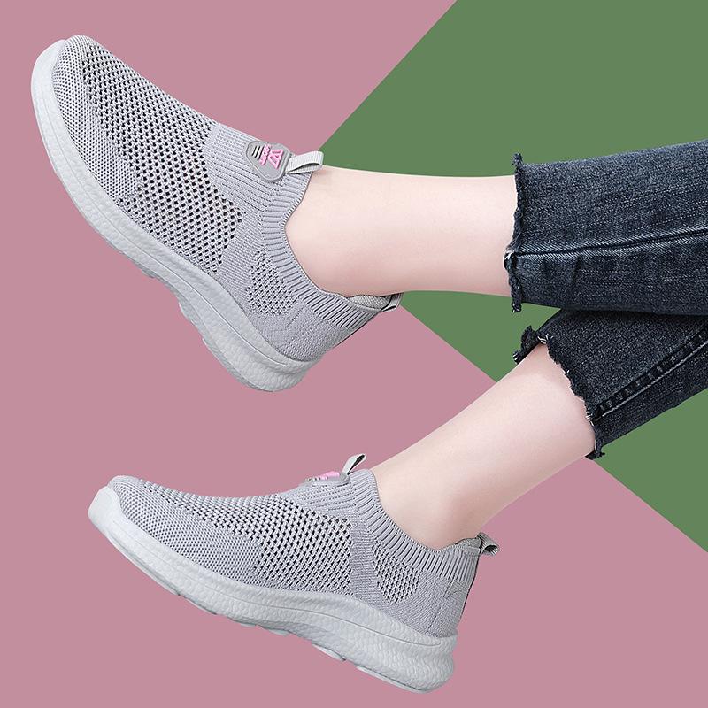 Summer casual women's shoes one pedal lazy shoes soft soles walking flying woven breathable mesh comfortable mother shoes foreign trade shoes