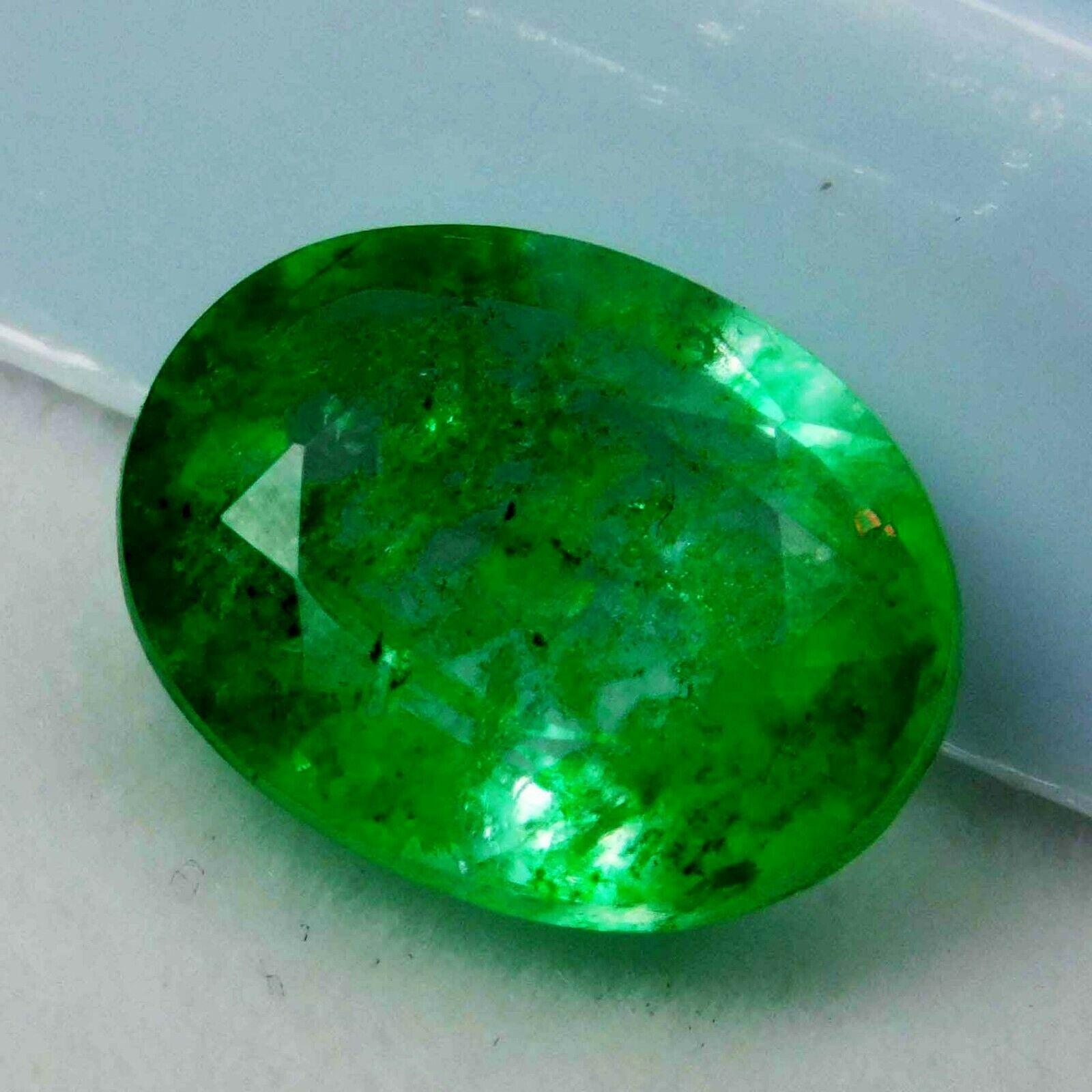 

Natural Green Colombian Emerald 7ct Oval Cut Certified Loose Gemstone 9.3 mm approx зелений