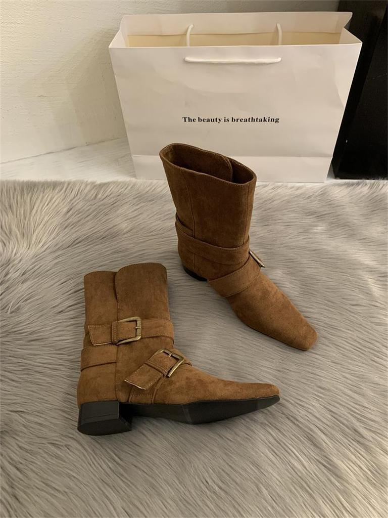 2025 Koreanische Version des neuen Nischendesigns Retro Französische kurze Stiefel kleiner eckiger Kopf Westernstiefel Wildleder mittelhohe Stiefel Damenstiefel