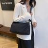Autumn new solid color large capacity small square bag sports fashion simple leisure commuting shoulder messenger bag