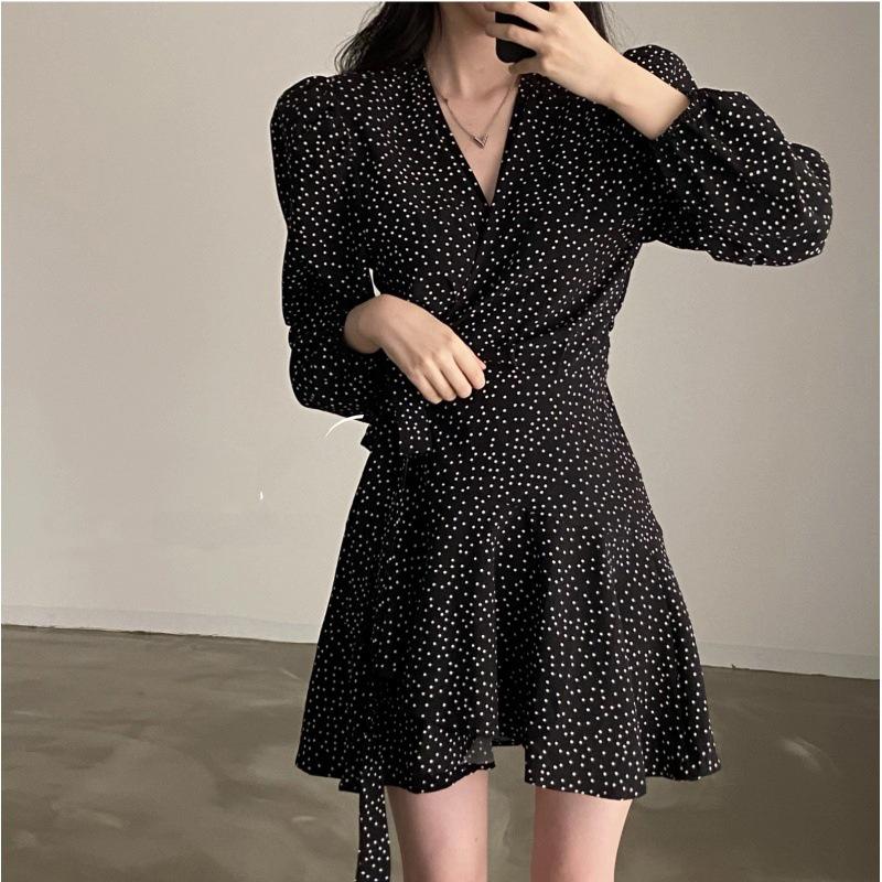 Women's Petite French Polka Dot V-Neck Long-Sleeve Belted Dress - Short Skirt for Spring & Autumn.