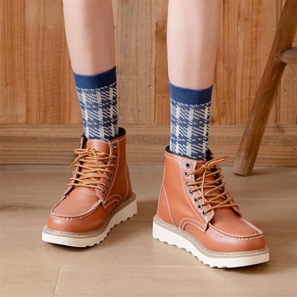 Unique Women s Mid-Calf Socks Fall/Winter Long Socks