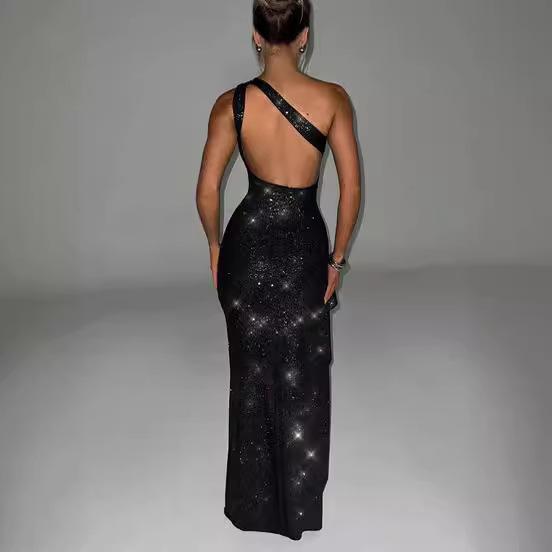 New European and American sexy asymmetrical shoulder dress, sleeveless, slim-fit, hip-hugging dress, ruffled with irregular slits