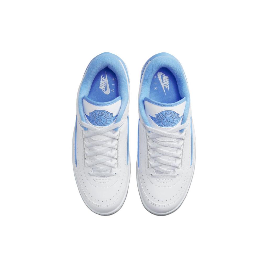 Air Jordan 2 Retro Low UNC Ανδρικά Αθλητικά Παπούτσια Λευκό Πανεπιστημιακό-Μπλε Τσιμεντένιο-Γκρι DV9956-104