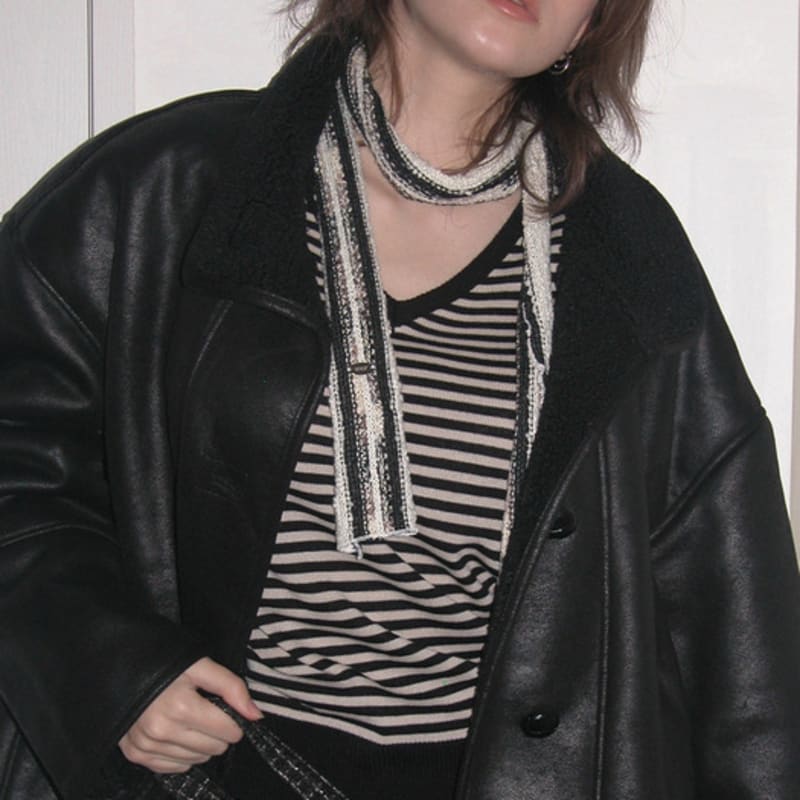 Voor Knit Long Muffler_Ivory&Black