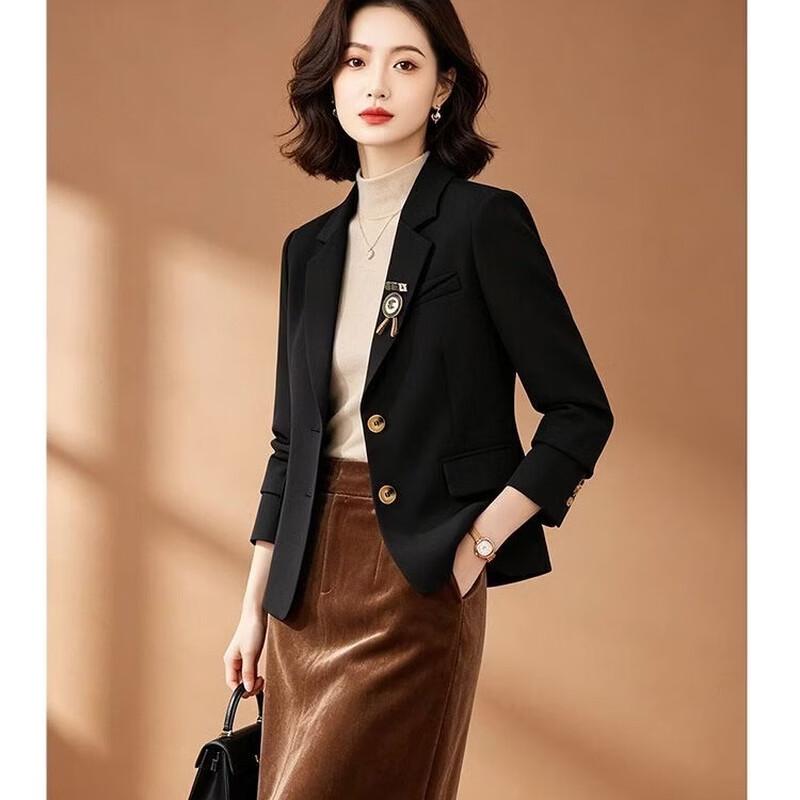 EST+II Women's Slim Fit Two-Button Short Blazer