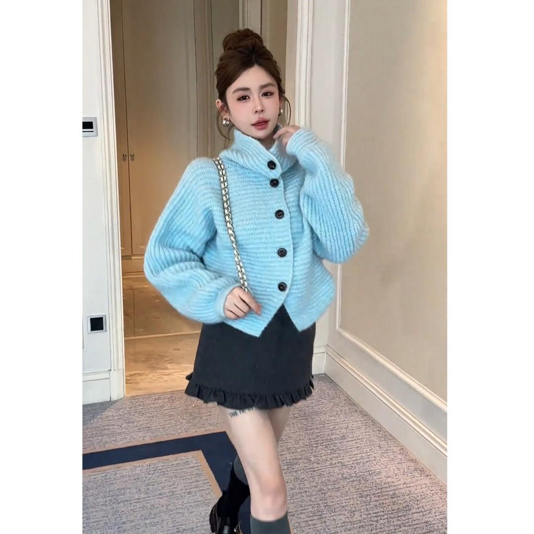 

Elegant High-Neck Cable Knit Sweater & Frayed Hem Skirt Set for Women 2XL (125-140 jin)