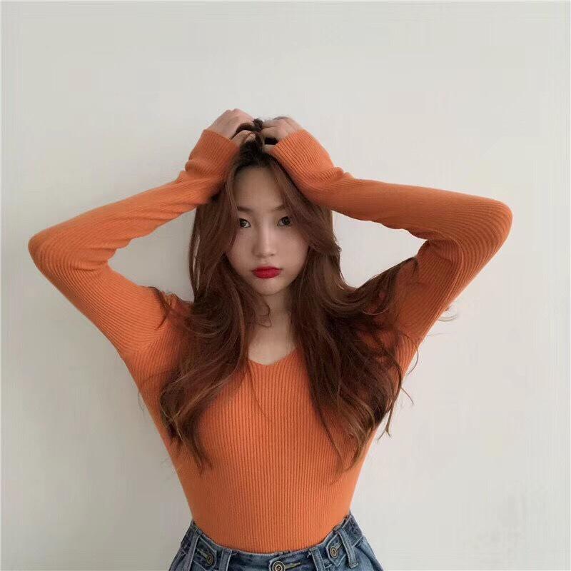 Women's Trendy Retro V-neck Knitted Slim Fit Sweater - Long Sleeve, Warm Base Layer for Autumn/Winter