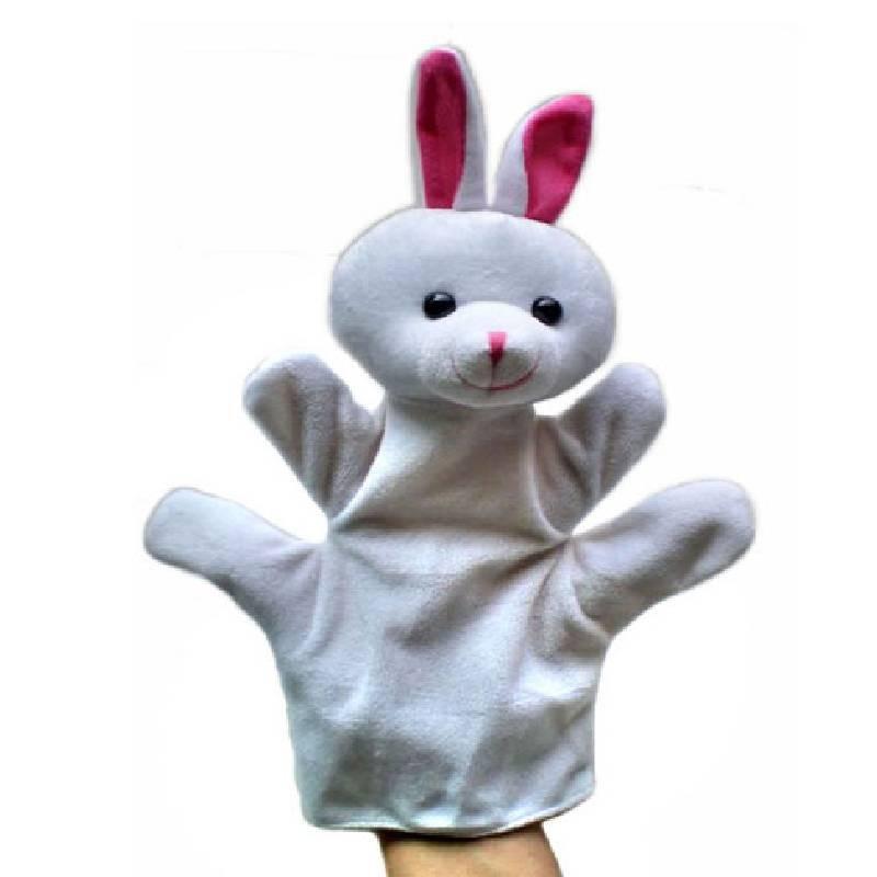 Weiche und entzückende Handpuppen von Gemeinschaftshelfern mit bunten Tiermotiven