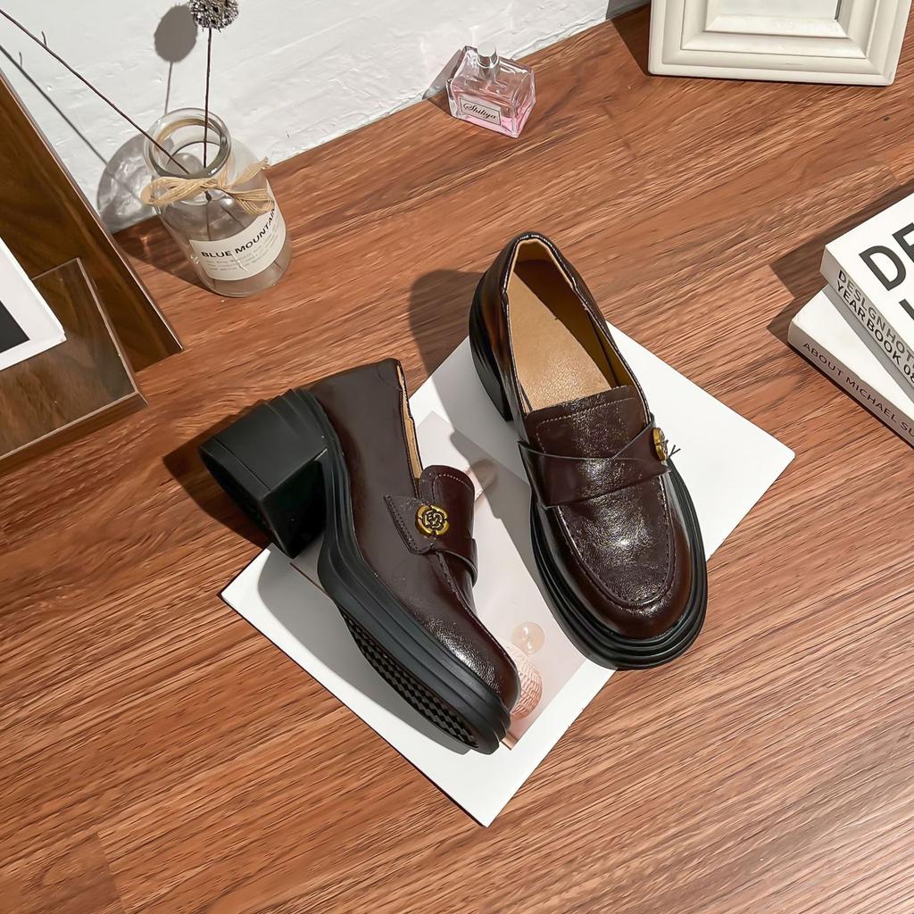 Retro small leather shoes women's cream leather high texture French outerwear loafers small thick sole heightening shallow mouth women's shoes