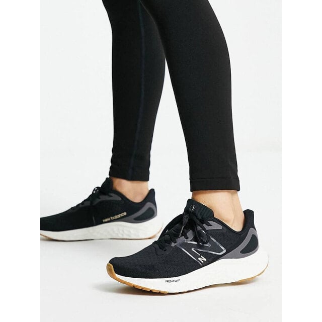 

Черные кроссовки New Balance Running Fresh Foam Arishi V4