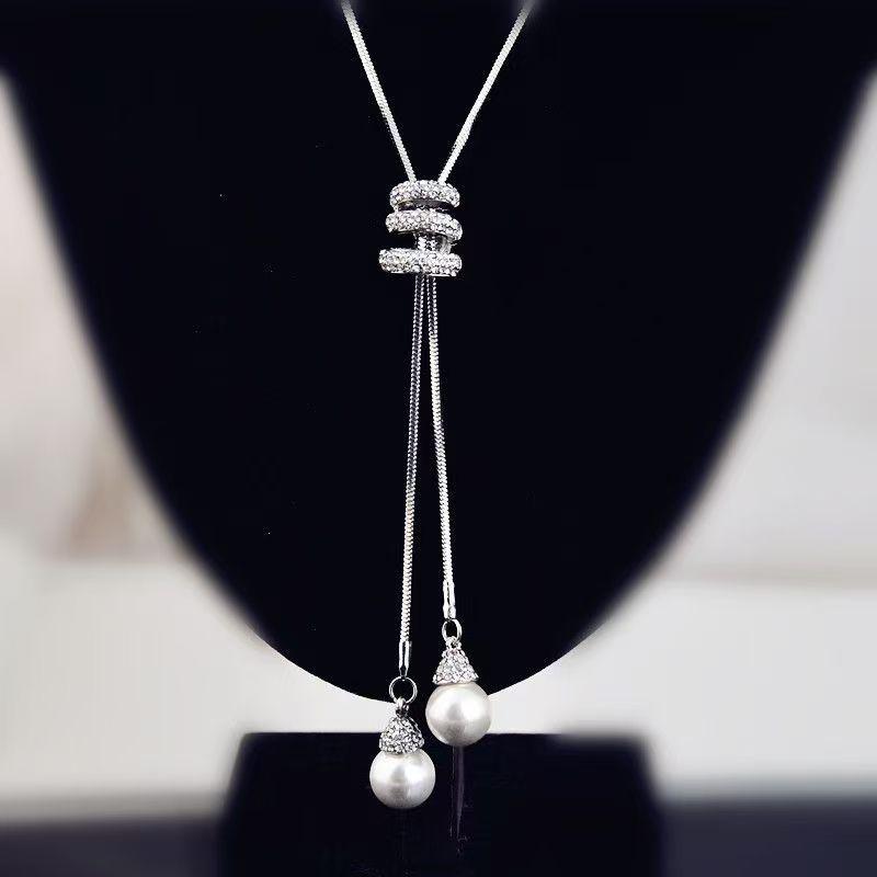 Chic Pull-Out Sweater Necklace for Women: High-End, Versatile, Light Luxury with Tassel & Pearl, Perfect for Autumn/Winter.