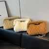 New Winter Women Knitted Shoulder Bag Textured Casual and Simple Design Crossbody Chain Bag Fashiable Commuting Handle Bag