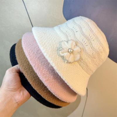 Beckenhut im koreanischen Stil Neuer Stil für Damen Herbst- und Winterstil Faltbar Modisch Vielseitig Warm Perlenblume Fischerhut Trendig