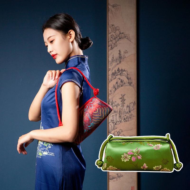 Retro Embroidery Satin Silk Handbags Flower Storage Bags Silk Embroidered Women Bag Fashion Matching Bride Women Handbag