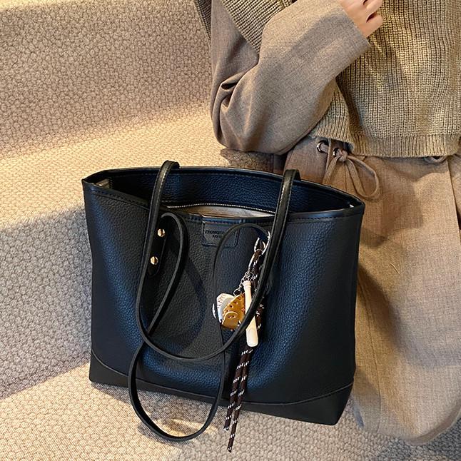 IELGY Commuter Large Capacity Fashionable All-Match Shoulder Tote Bag