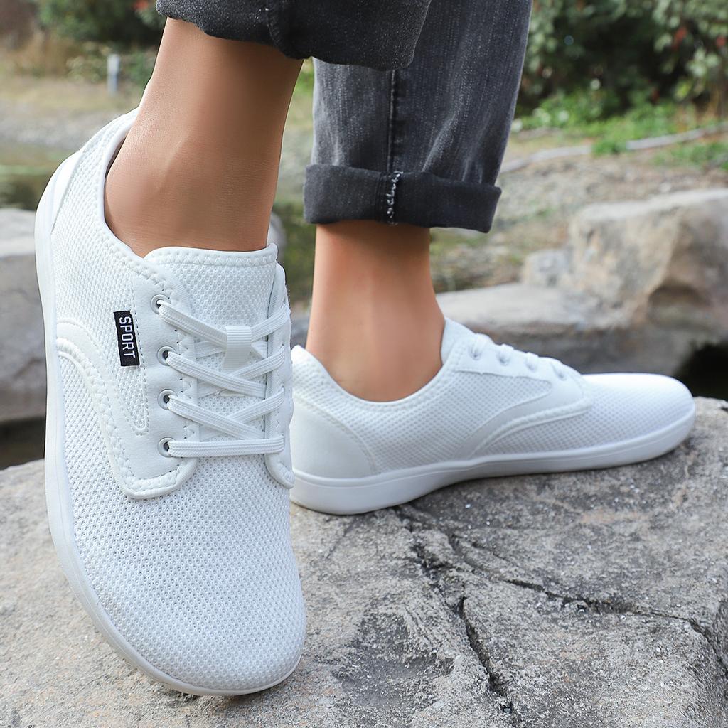 Wide head barefoot shoes lightweight soft sole men's outdoor sports shoes low top lace-up leather surface casual shoes men