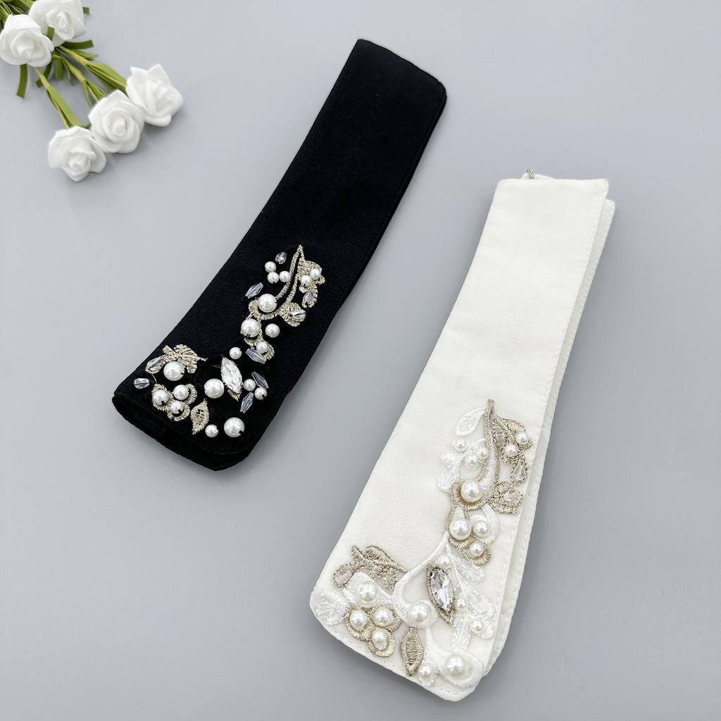 Fashion And Popular Embroidery Heavy Craftsmanship Beading Black And White Small Single Item Fake Collar